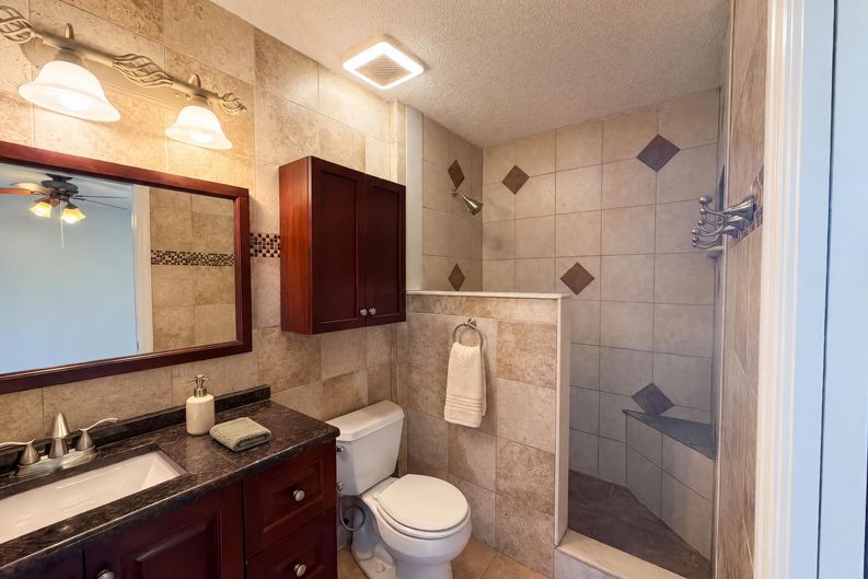 Photo 8 of 18 of 22 Firethorn Ln, Palm Coast, FL
