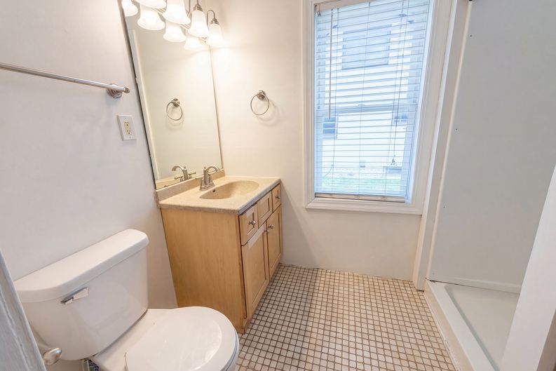 Photo 13 of 18 of 6026 Xerxes Ave S, Edina, MN