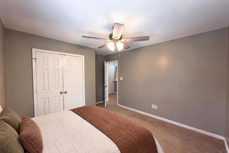 Photo 19 of 28 of 8224 Hunley Ridge Rd, Matthews, NC