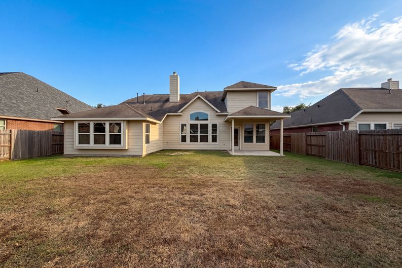 Photo 5 of 25 of 4710 Autumn Pine Ln, Houston, TX