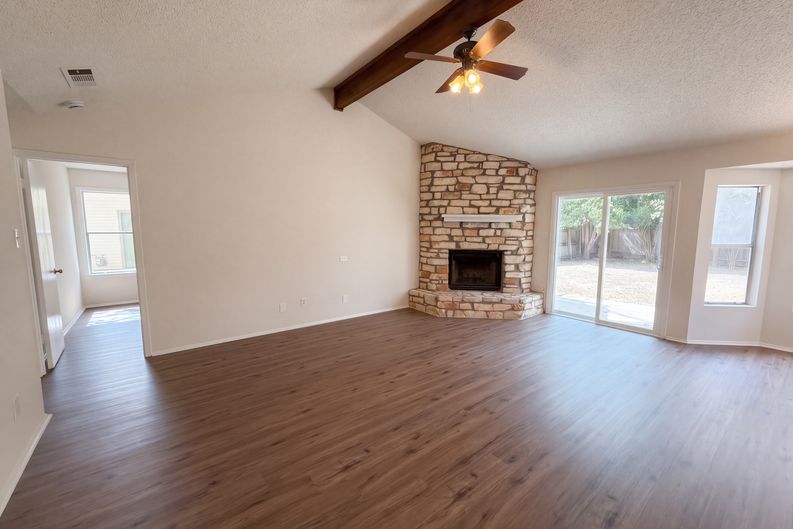 Photo 3 of 14 of 3702 Kandy Dr, Austin, TX