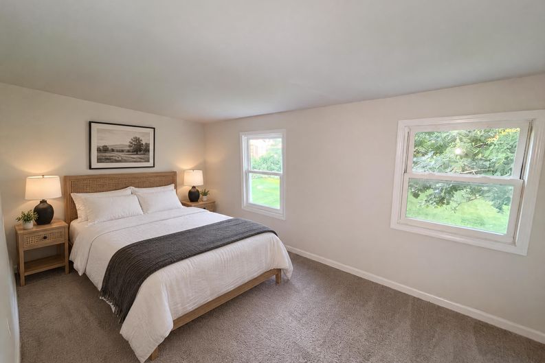 Photo 15 of 25 of 2084 Hillview Rd, Mounds View, MN