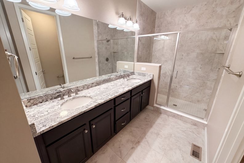 Photo 11 of 20 of 15738 E Broncos Pl, Englewood, CO