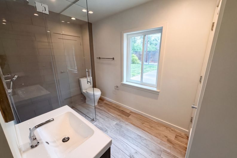 Photo 12 of 18 of 1560 Leyden St, Denver, CO