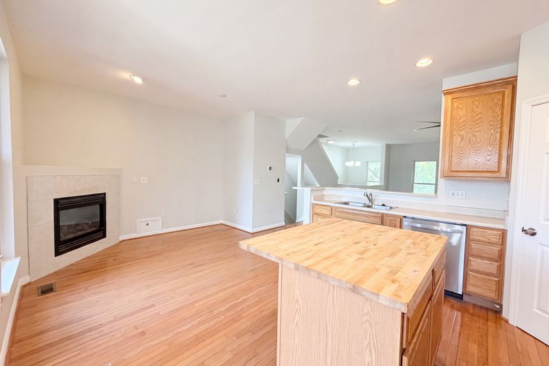 Photo 7 of 27 of 1031 Cutter St, Cincinnati, OH