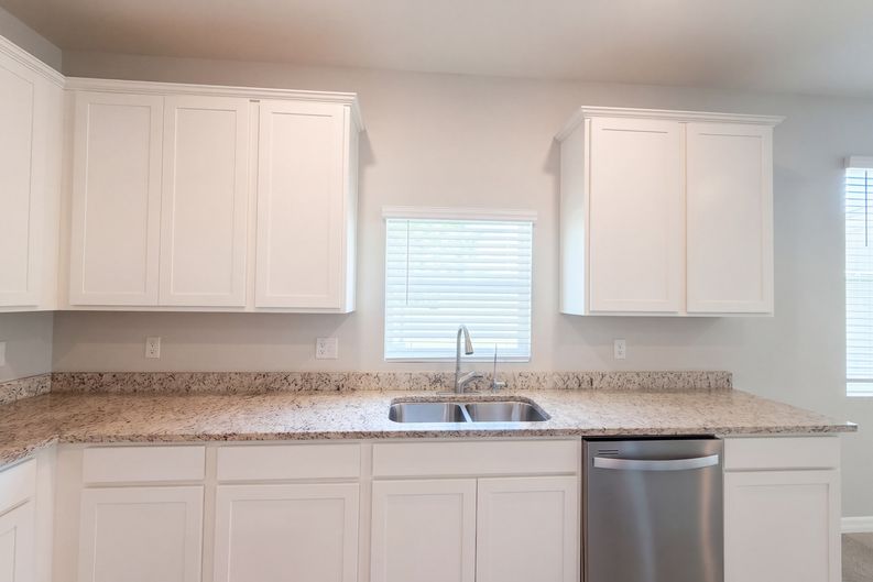 Photo 10 of 71 of 585 Barrier Reef St, Ruskin, FL