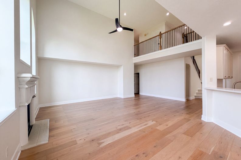 Photo 10 of 38 of 11314 Sailwing Creek Ct, Pearland, TX