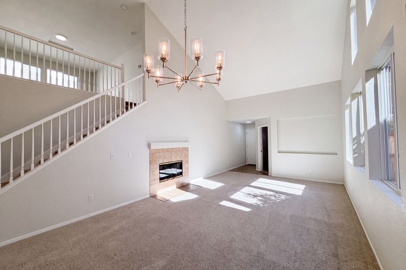 Photo 11 of 45 of 1570 Arcola Ave, Sacramento, CA