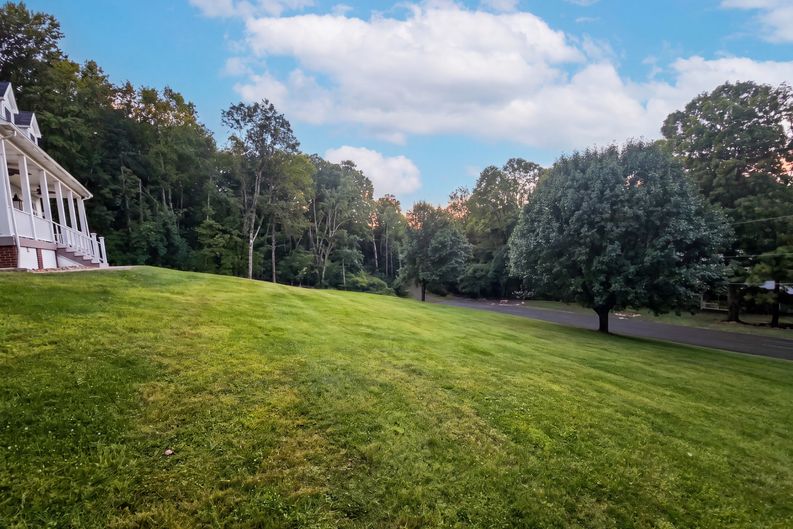 Photo 33 of 39 of 163 Bluebonnet Dr, Tazewell, VA