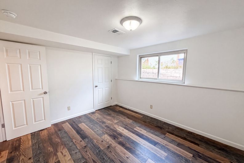 Photo 11 of 28 of 885 W 7th Avenue Dr, Broomfield, CO