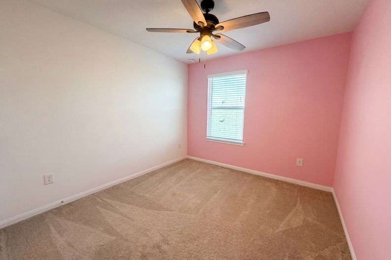 Photo 10 of 24 of 25635 Balsamroot Dr, Magnolia, TX