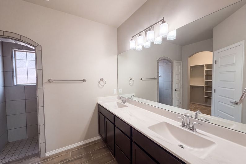Photo 14 of 24 of 6384 Red Falcon Dr NE, Rio Rancho, NM
