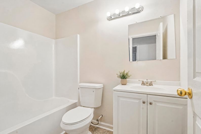 Photo 11 of 31 of 6550 Snowbird Ln, Douglasville, GA