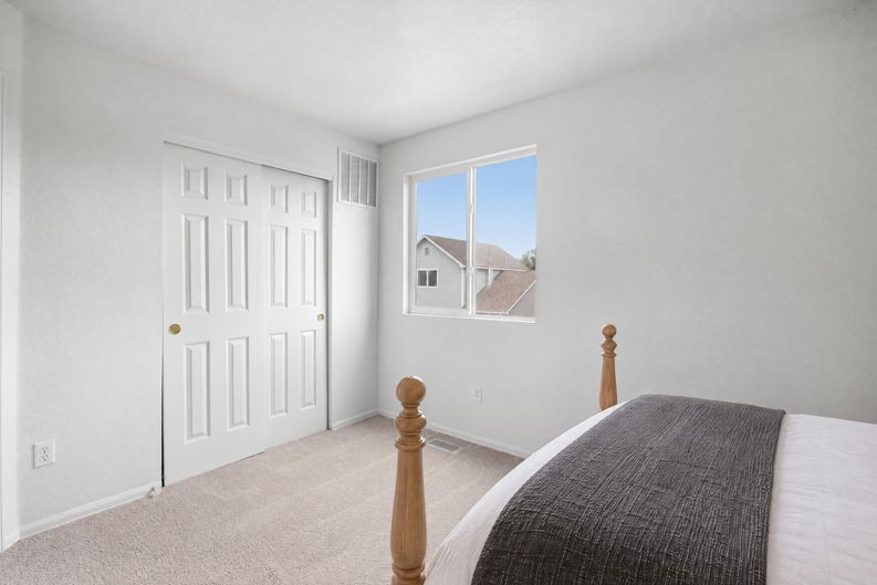 Photo 18 of 26 of 6148 Scottsbluff Dr, Colorado Springs, CO