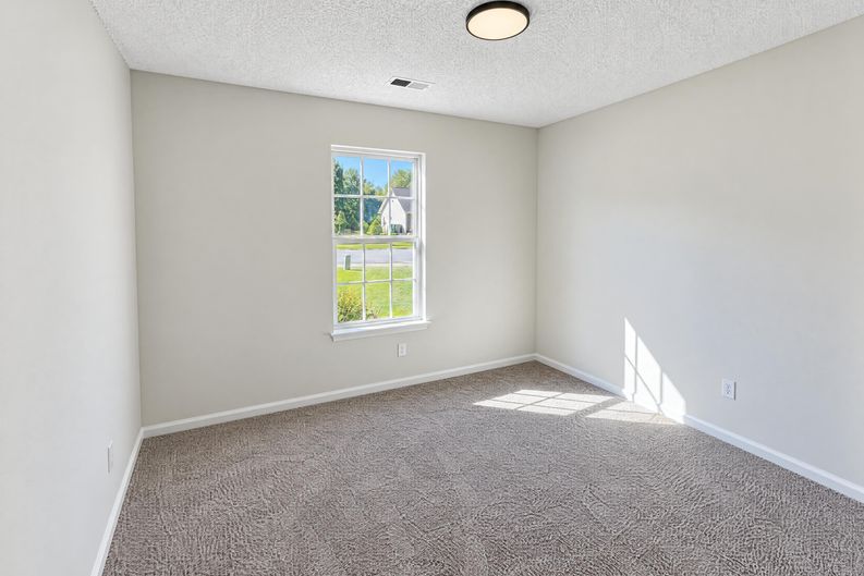Photo 11 of 16 of 7018 Rumple Rd, Charlotte, NC