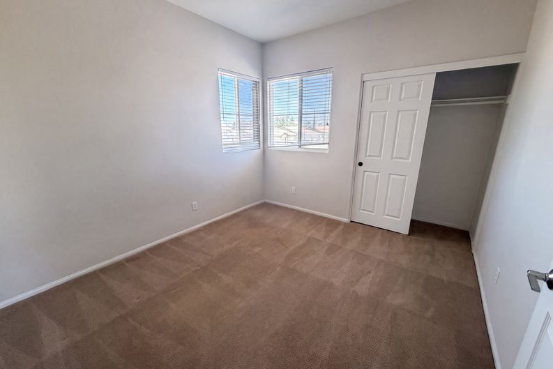 Photo 12 of 24 of 4519 Kalpesh Ct, Hemet, CA