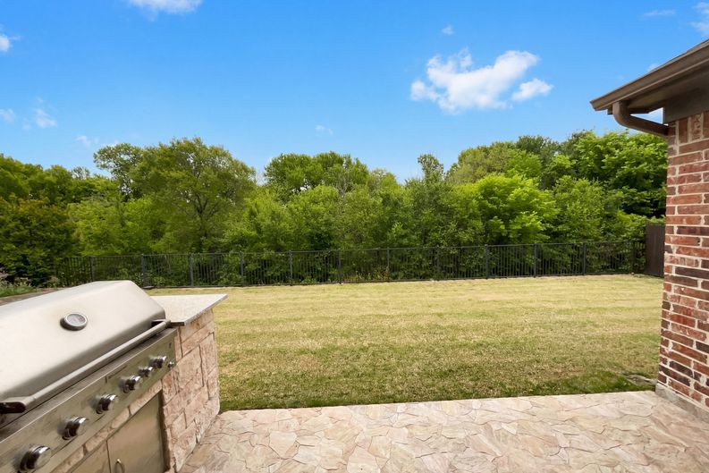 Photo 21 of 24 of 4157 Chantilly Ln, Frisco, TX