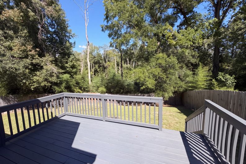 Photo 17 of 19 of 218 Stonewood Dr, West Columbia, SC