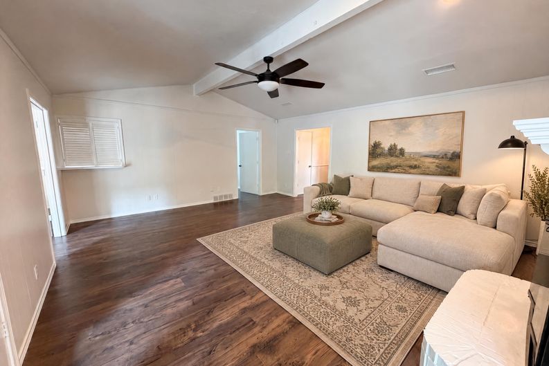 Photo 8 of 20 of 722 S Forest Ln, Duncanville, TX