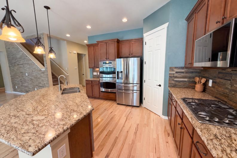 Photo 29 of 40 of 14928 Nighthawk Ln, Broomfield, CO