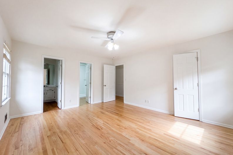 Photo 12 of 27 of 2186 Ingram Rd, Duluth, GA