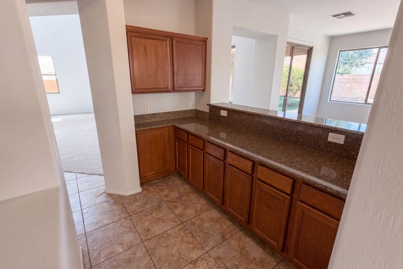 Photo 18 of 47 of 17641 W Valentine St, Surprise, AZ