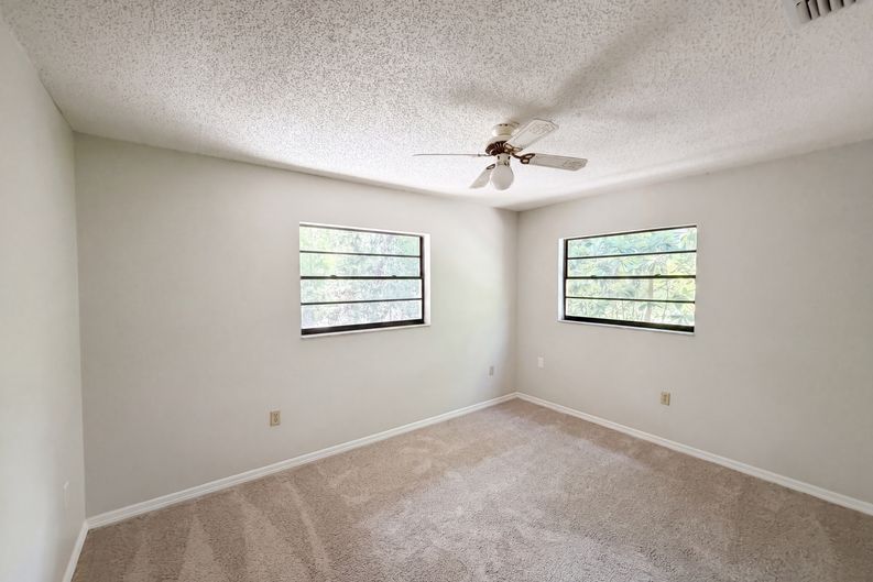 Photo 12 of 18 of 2505 Velma Ter, Leesburg, FL