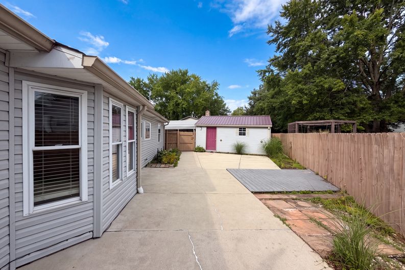 Photo 15 of 16 of 7938 Inverness Dr, Indianapolis, IN
