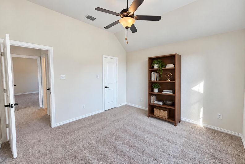 Photo 19 of 28 of 6715 Winding Valley Trl, Rowlett, TX