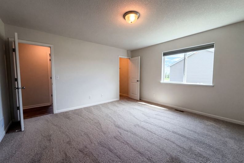 Photo 4 of 24 of 1207 Mulberry Ave NE, Montgomery, MN