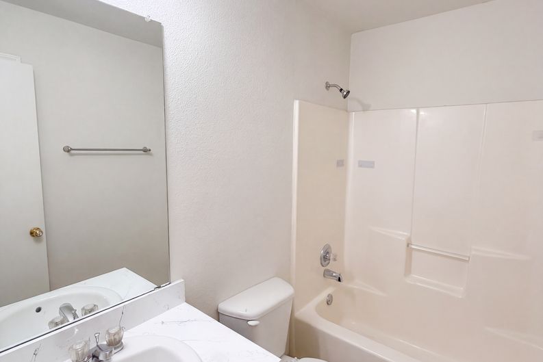 Photo 15 of 17 of 1910 Tawakani Ln, Little Elm, TX