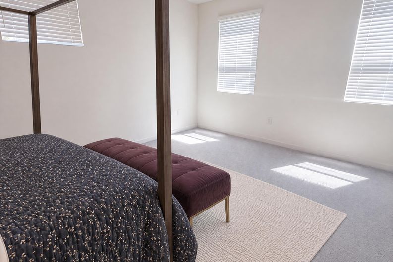 Photo 4 of 21 of 573 Winchester Dr, Oxnard, CA