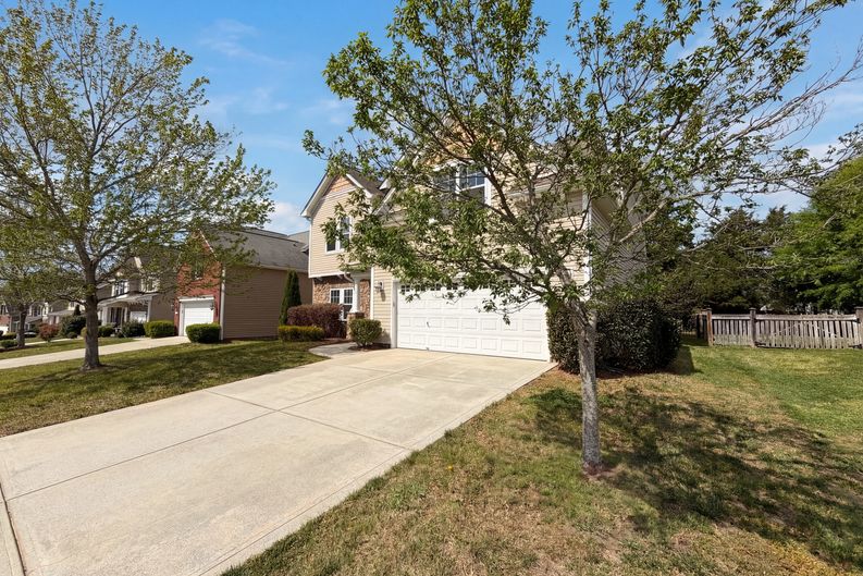 Photo 22 of 27 of 9696 Ravenscroft Ln NW, Concord, NC
