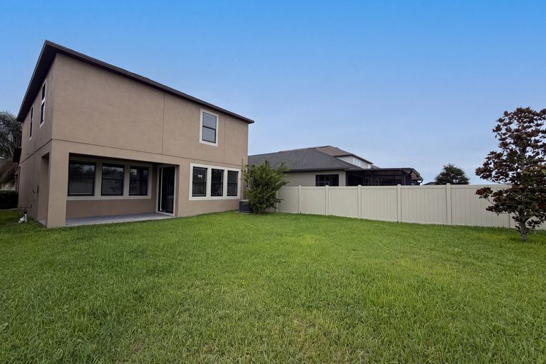 Photo 34 of 36 of 9709 Ivory Dr, Sun City Center, FL