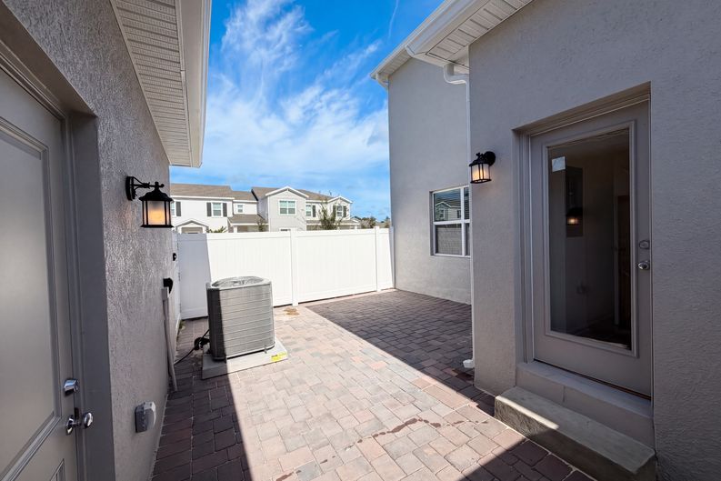 Photo 5 of 24 of 2172 Rider Rain Ln, Apopka, FL