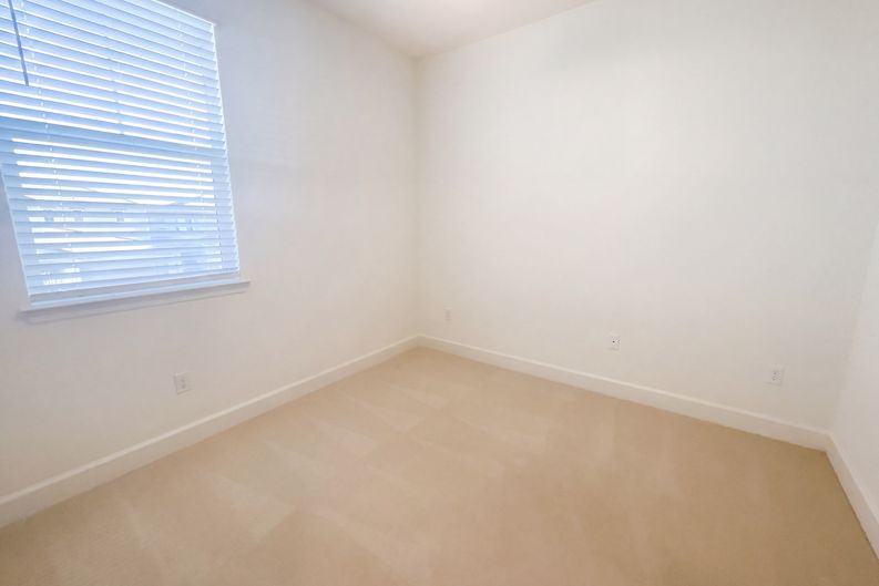 Photo 4 of 27 of 7962 Carraway Dr, Antelope, CA