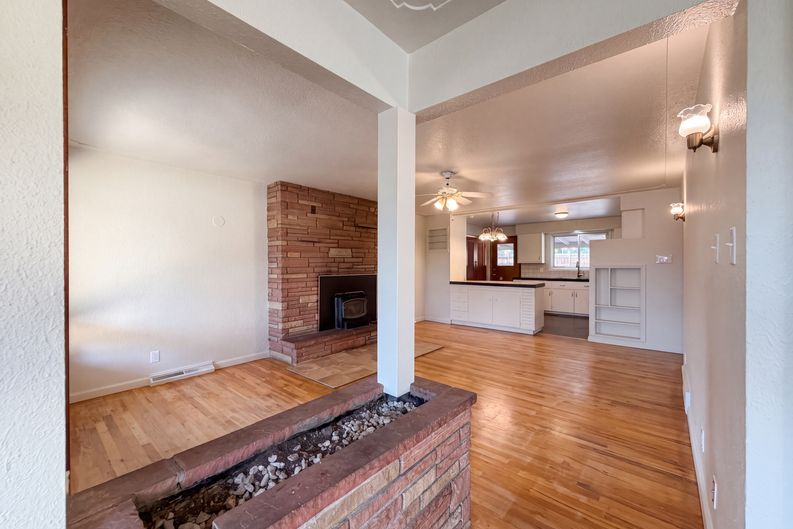 Photo 24 of 43 of 1535 W 15th St, Loveland, CO