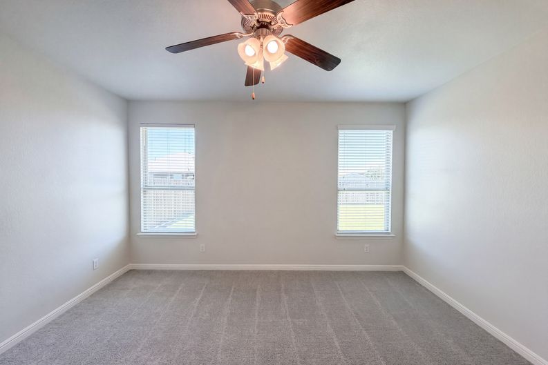 Photo 16 of 21 of 4312 Chicory Ct, Denton, TX