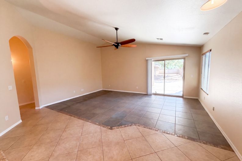Photo 3 of 26 of 831 N Robson, Mesa, AZ