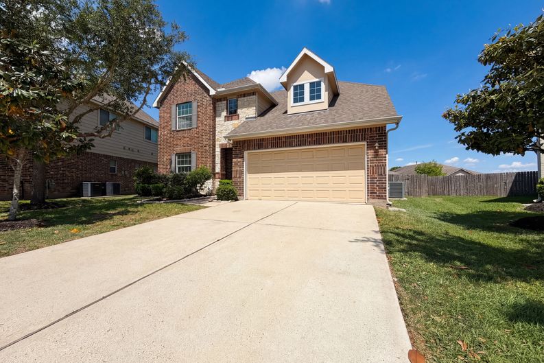 Photo 7 of 24 of 26306 Fox Ridge Ln, Katy, TX