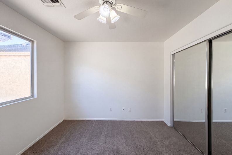 Photo 15 of 50 of 1515 E Bloch Rd, Phoenix, AZ