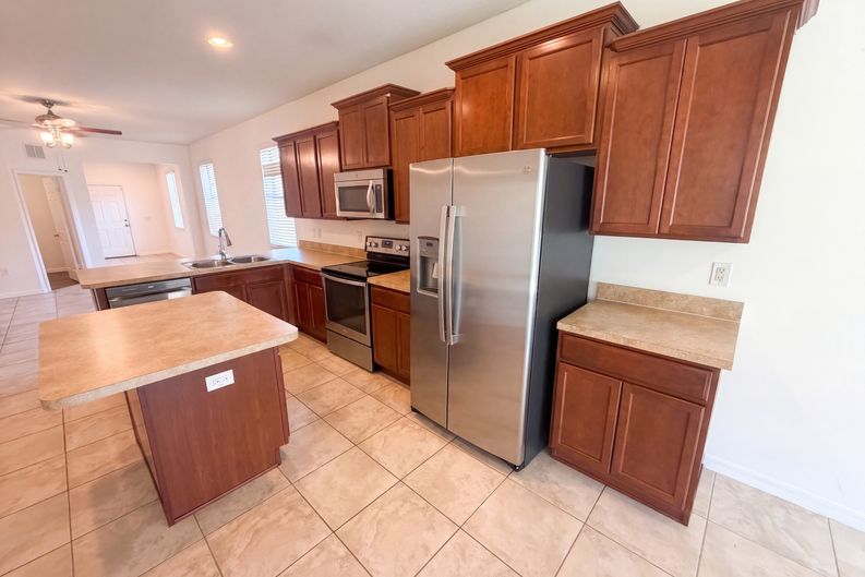 Photo 37 of 47 of 1416 Hickory View Cir, Parrish, FL