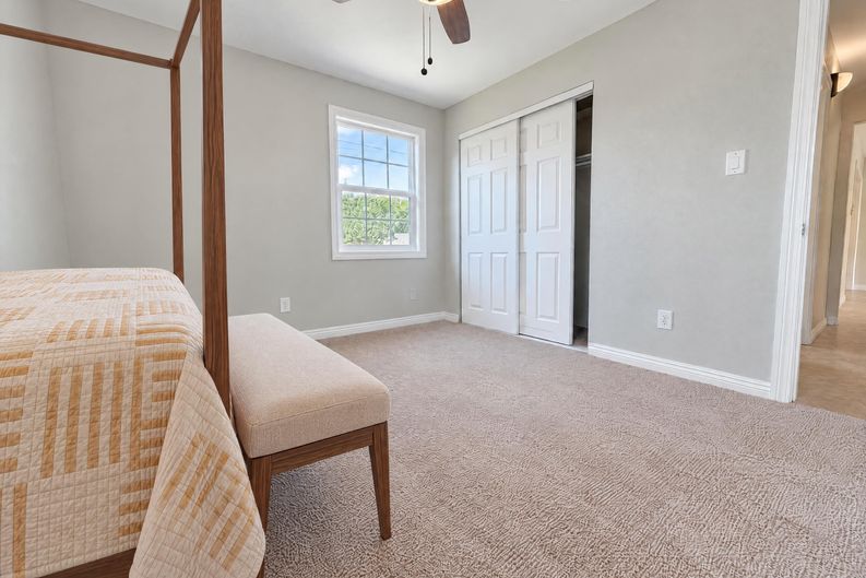 Photo 11 of 15 of 5653 N Viceroy Ave, Azusa, CA