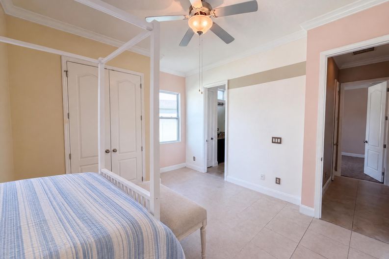 Photo 12 of 29 of 918 Blackthorn Dr, Apopka, FL