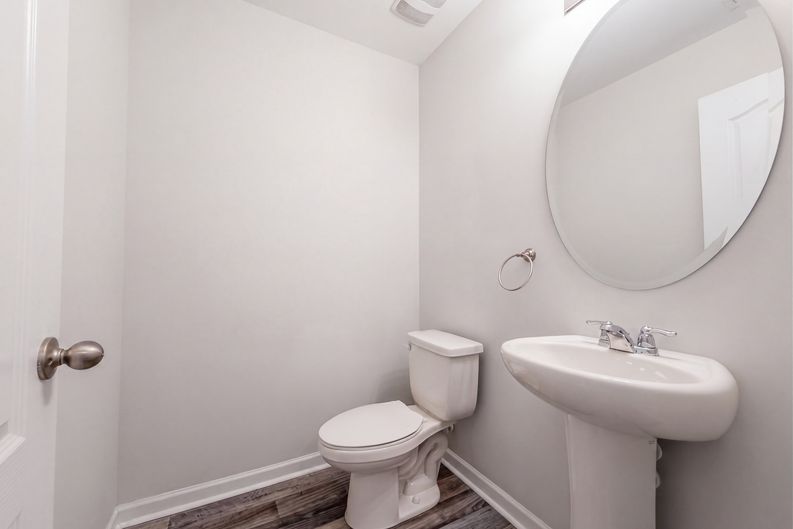 Photo 11 of 16 of 4066 Calloway Rd, Raeford, NC