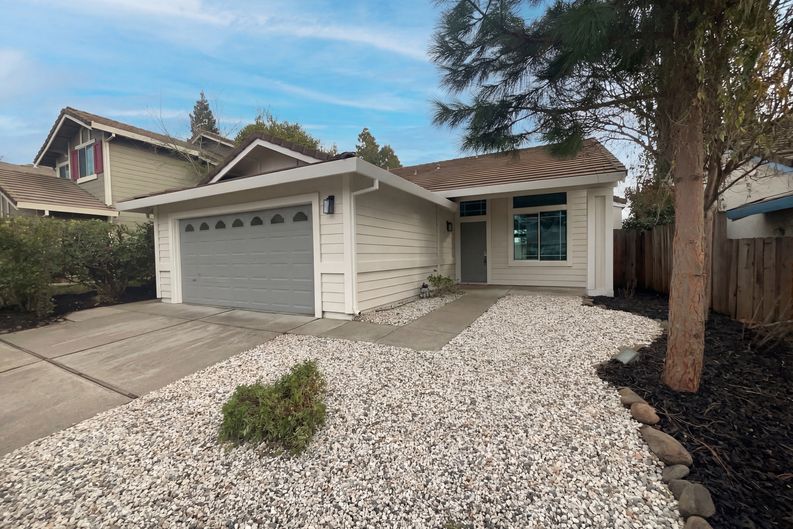 Photo 6 of 24 of 108 Austin Dr, Folsom, CA