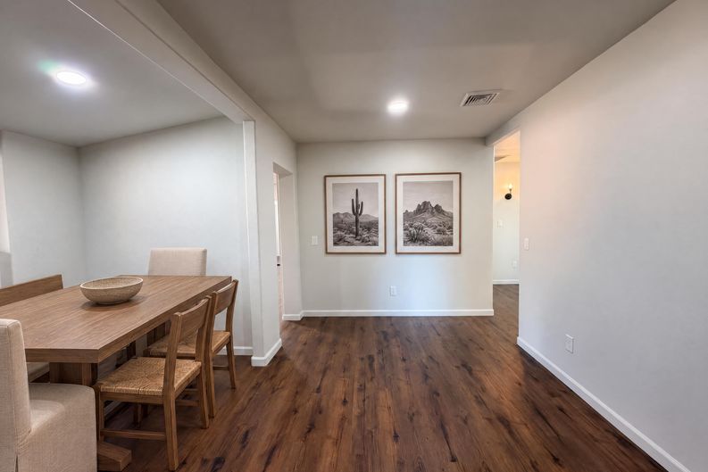 Photo 8 of 51 of 3016 N 47th St, Phoenix, AZ