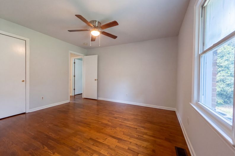 Photo 15 of 16 of 5206 N Sumac Cir, Fayetteville, NC
