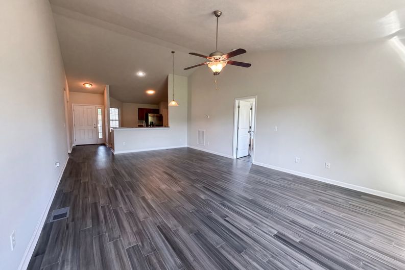 Photo 9 of 16 of 504 Welshcrest Ct, Antioch, TN
