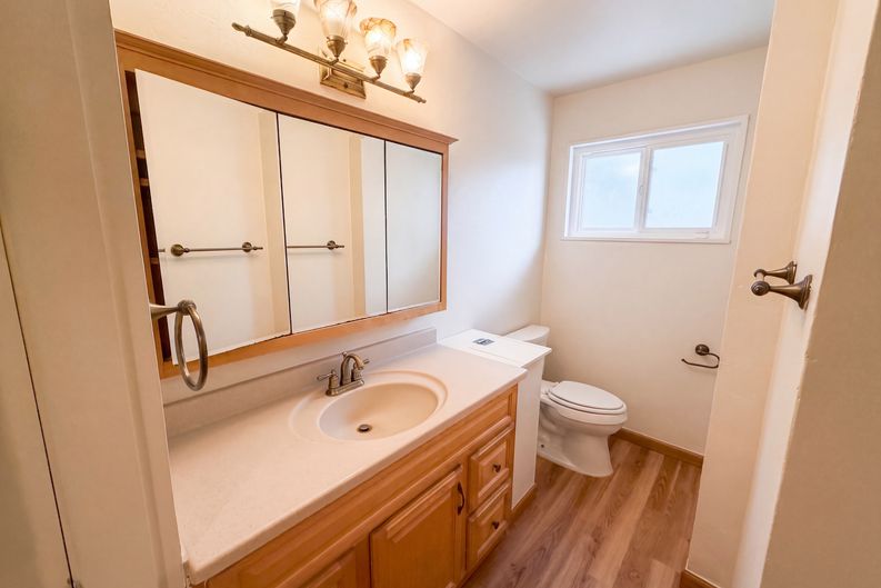 Photo 17 of 29 of 3352 W Aksarben Ave, Littleton, CO